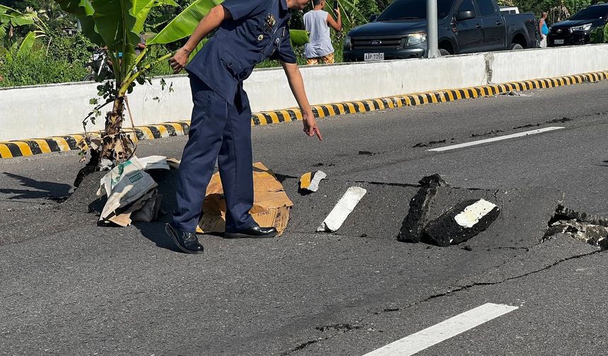Endonezya, Filipinler'deki depremin ardından verdiği tsunami uyarısını kaldırdı