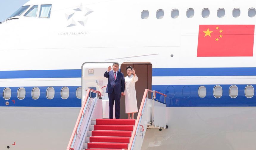Kuzey Kore lideri Kim Jong-un, Xi'yi havalimanında karşıladı