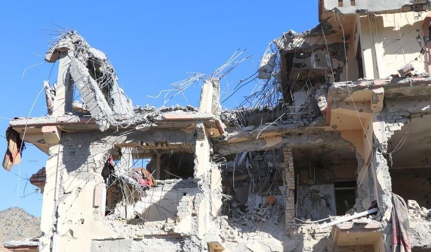 Pakistan, Afganistan'ın doğusunu hedef aldı: En az 36 ölü