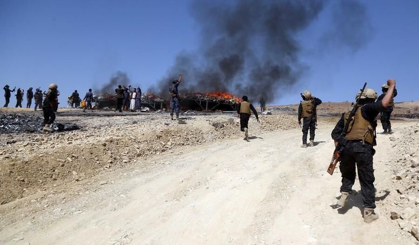Yemen'deki Husiler ele geçirilen tonlarca uyuşturucu maddeyi imha etti