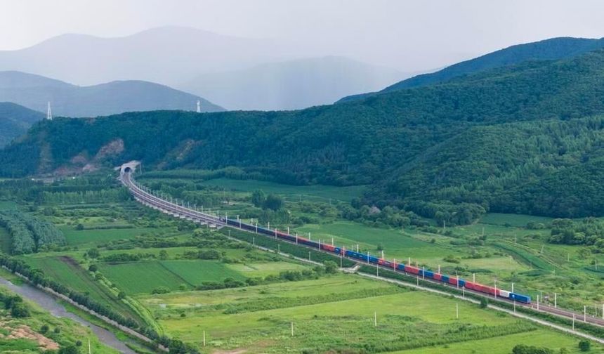 Çin-Avrupa yük treni hizmetinin doğu koridorunda verimlilik ve kapasite artıyor