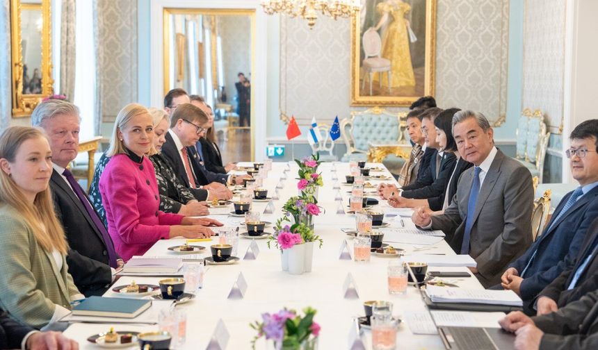 Çin Dışişleri Bakanı: Finlandiya ile yeşil dönüşüm ve yapay zeka işbirliğini artırmaya hazırız