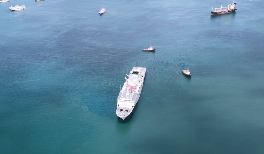Çin hastane gemisi insani yardım için Afrika ve Güney Asya'ya doğru yola çıktı
