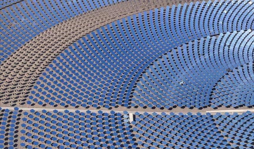Çin, yoğunlaştırılmış güneş enerjisi kapasitesinde dünyada ikinci sırada yer alıyor
