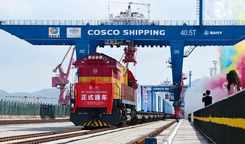 Çin'in Xiamen kentindeki deniz-demiryolu intermodal hattı hizmete girdi