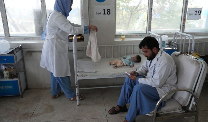 Dünya Gıda Programı: Afganistan'a 1.600 tondan fazla gıda malzemesi ulaştı