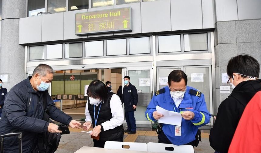Hong Kong gümrüğü, 790 bin dolarlık 225.000 kaçak elektronik çip ele geçirdi