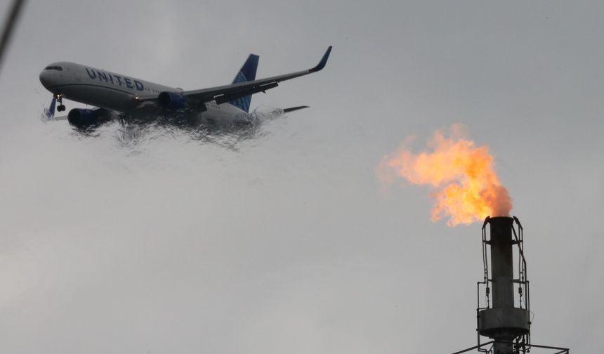 İran saldırısının ardından ABD'de ham petrol fiyatları yüzde 5 yükseldi