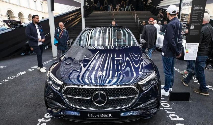 Mercedes-Benz'in küresel otomobil satışları elektrikli araç satışlarındaki artışa rağmen azaldı
