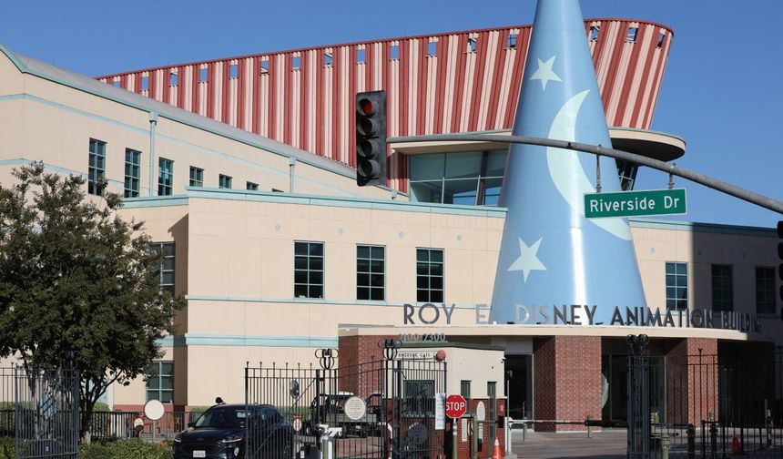 Walt Disney yüzlerce kişiyi işten çıkardı