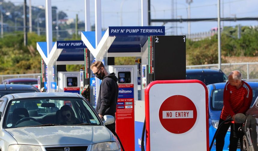 Yeni Zelanda, yakıt güvenliğini artırmak için stratejik dizel rezervini devreye aldı