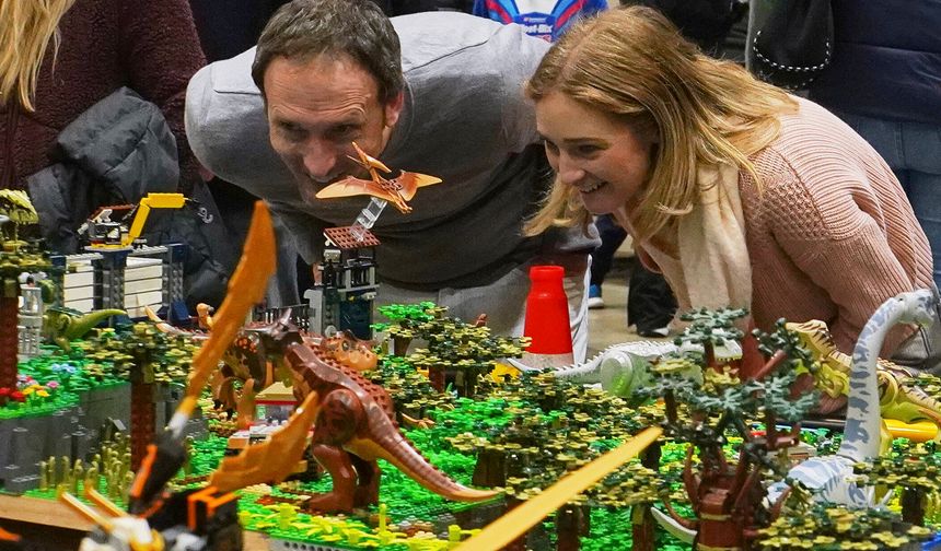 Yeni Zelanda'da LEGO sergisi yoğun ilgi gördü