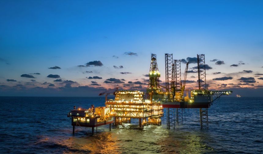 Çin, 2030'a kadar 440 milyon ton petrol ve doğalgaz arzına ulaşmayı hedefliyor