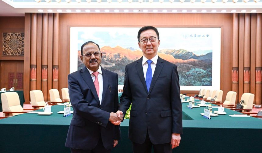 Çin Cumhurbaşkanı Yardımcısı Han, Hindistan Ulusal Güvenlik Danışmanı Doval ile görüştü