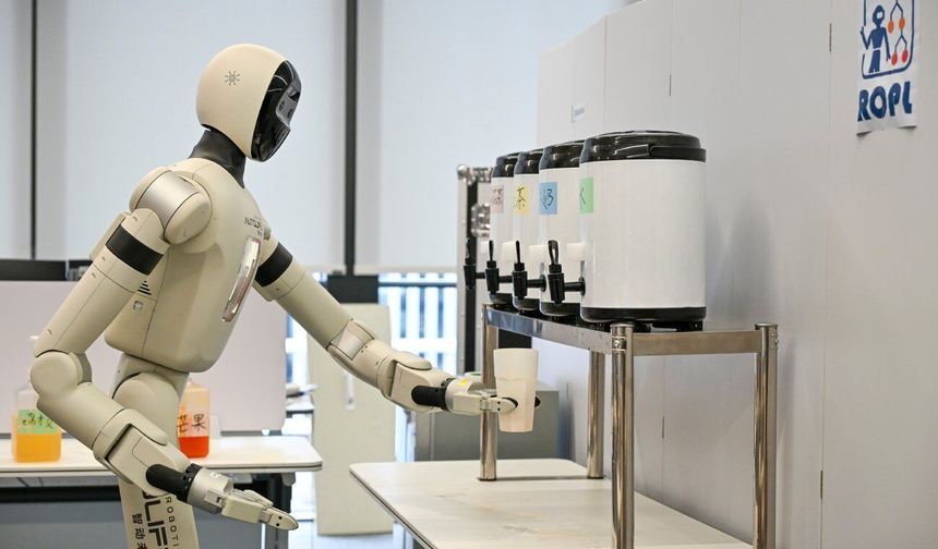 Çin'de yapay zeka sektörünün büyüklüğünün 2025'te 177 milyar doları aştığı tahmin ediliyor