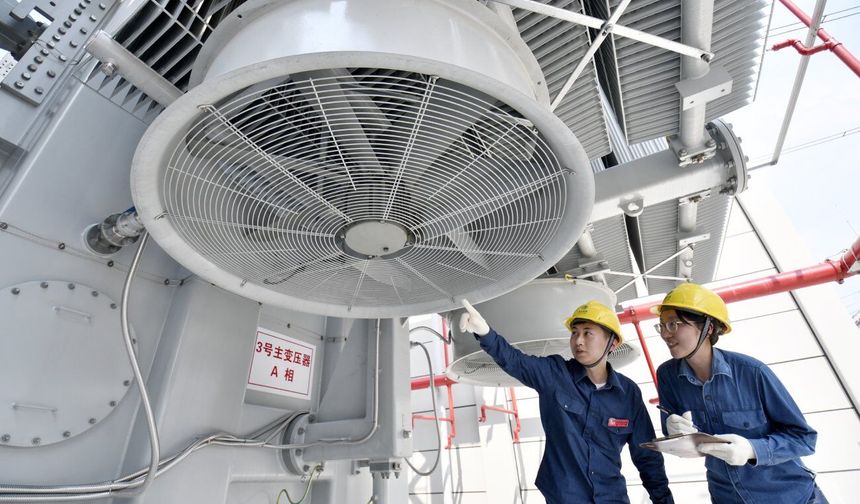 Çin'in başkenti Beijing'de yüksek sıcaklık ve nem elektrik şebekesinin yükünü artırdı
