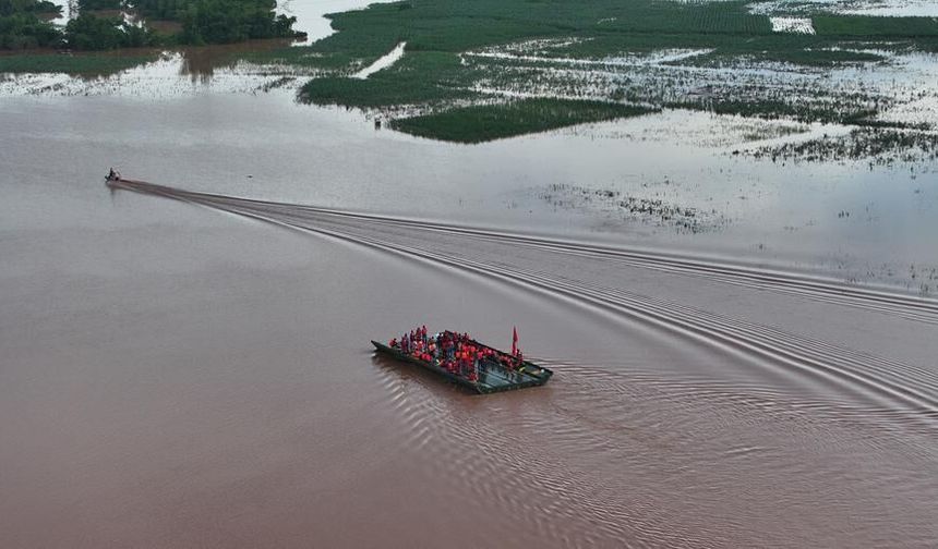 Çin'in Guangxi bölgesinde sel nedeniyle tahliye çalışmaları sürüyor