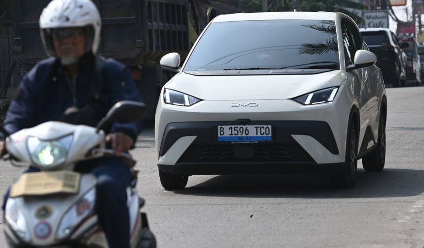 Endonezya, artan elektrikli araç kullanımı nedeniyle şarj istasyonlarının sayısını artırıyor