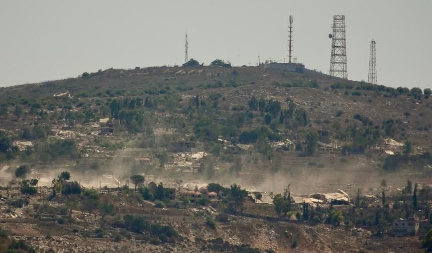 İsrail'in Lübnan'ın sınır köyüne düzenlediği saldırılar yıkıma yol açtı