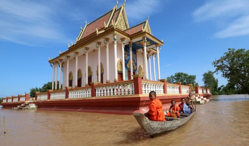 Kamboçya'da Mekong Nehri'nin taşması nedeniyle 1.551 aile tahliye edildi