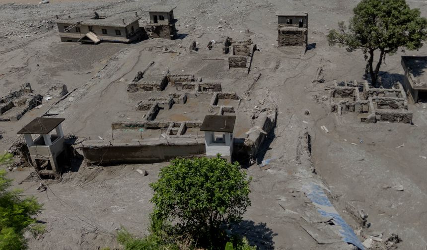 Nepal'de sel felaketinin ardından kurtarma çalışmaları devam ediyor
