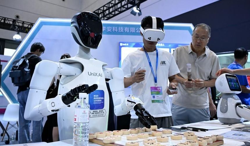 2026 Çin Uluslararası Tüketici Elektroniği Fuarı'nda yapay zeka teknolojileri büyük ilgi gördü