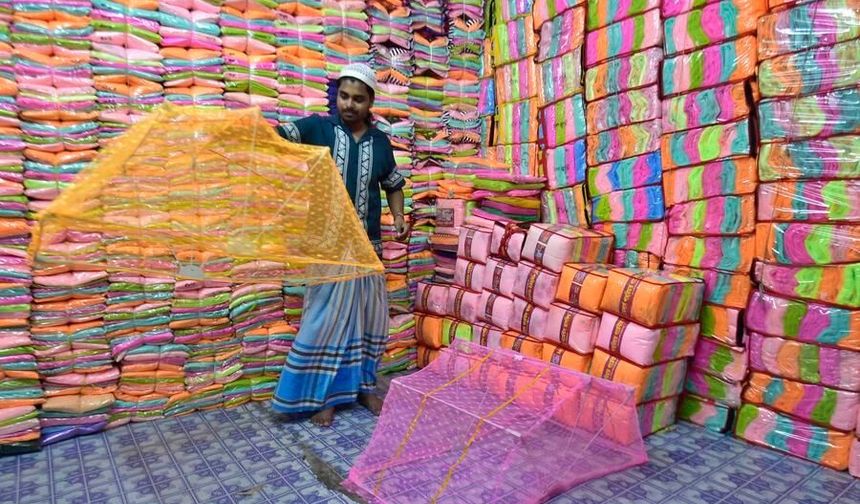 Bangladeş'te dang hummasına karşı cibinlik talebi artıyor