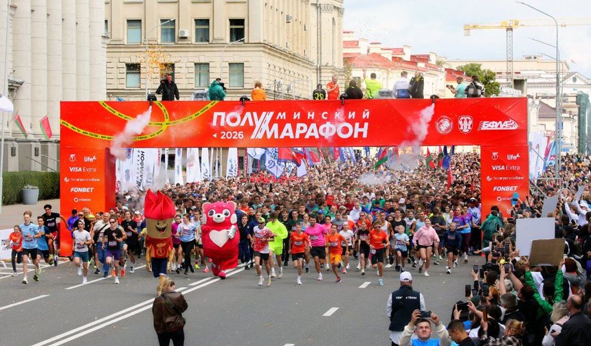 Belarus'un başkenti Minsk'te yarı maraton düzenlendi