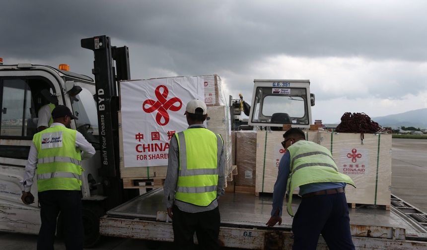 Çin'in gönderdiği acil yardım malzemelerinin dördüncü partisi Nepal'e ulaştı