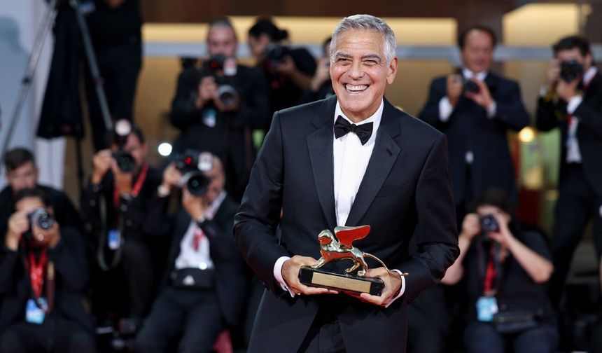 George Clooney, Venedik Film Festivali'nde Yaşam Boyu Başarı Ödülü aldı