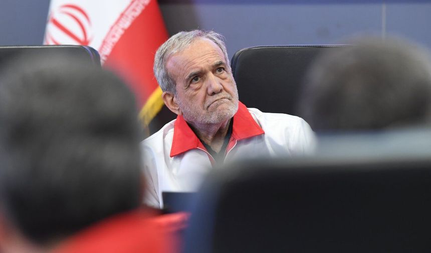 İran Cumhurbaşkanı Pezeşkiyan: ABD'nin sivil altyapımızı ve geçim kaynaklarımızı hedef almasını kınıyoruz