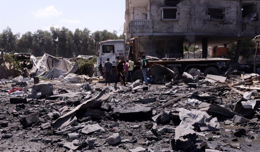 İsrail'in Gazze'ye yönelik hava saldırıları sürüyor: 2 ölü