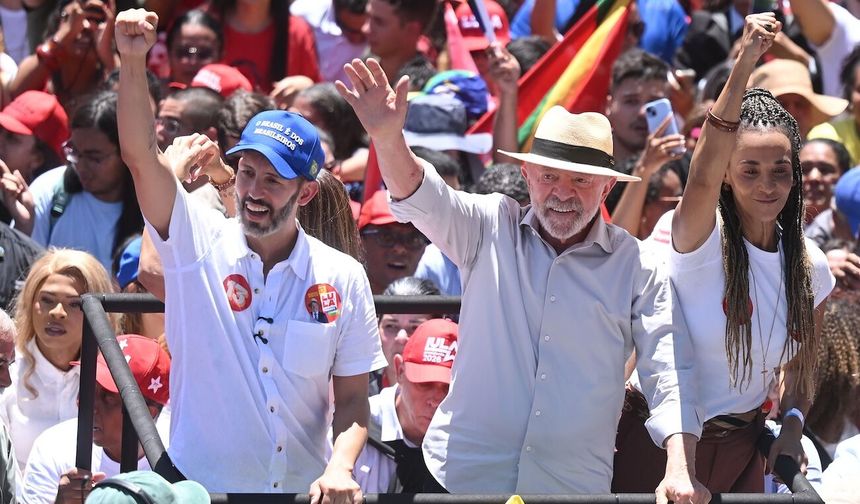 Brezilya Devlet Başkanı Lula, ilk turda çekimser kalan seçmenleri ikinci turda oy kullanmaya çağırdı