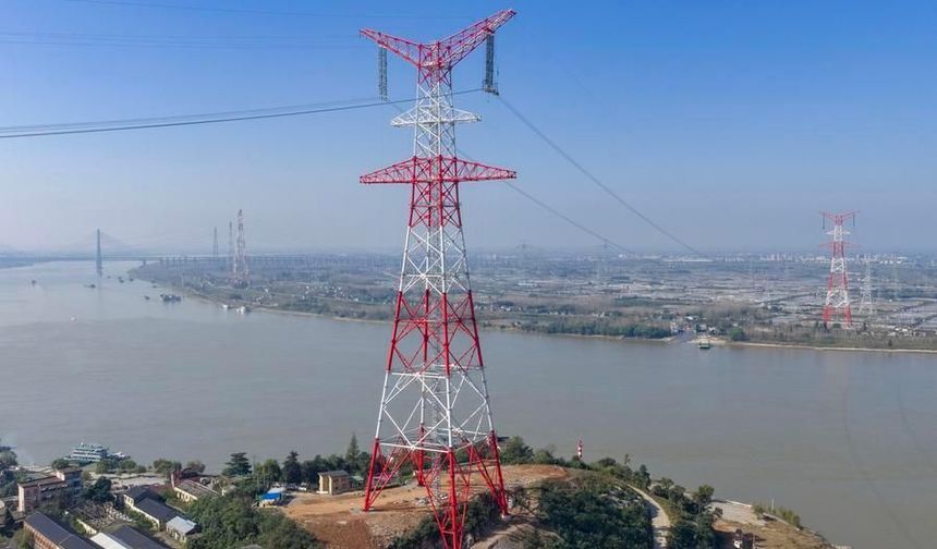 Çin'in 2.370 kilometrelik enerji projesinde çalışmalar hızlandı