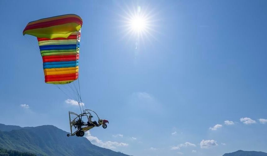 Çin'in Anhui eyaletinin tarihi köylerinde alçak irtifa turizmi büyük ilgi görüyor