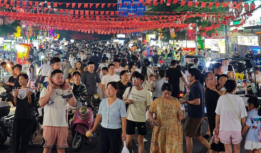 Çin'in Hainan adası, Ulusal Gün tatilinde ziyaretçilere farklı deneyimler sunuyor