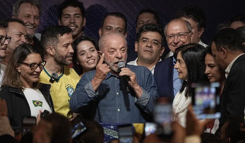 Brezilya Devlet Başkanı Lula: Bolsonaro'nun ülkeden ayrılması utanç verici