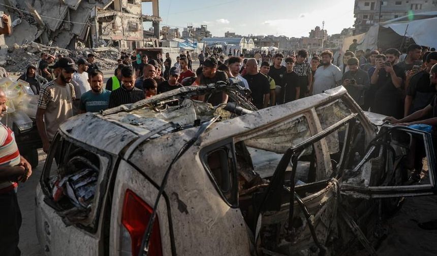 İsrail, Gazze'de sivil aracı hedef aldı: 2 ölü