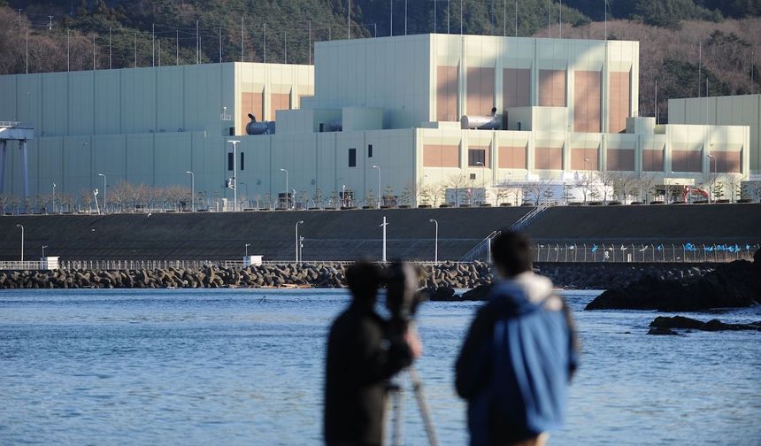 Japonya'da nükleer reaktörün faaliyetleri su sızıntısı nedeniyle durdurulacak