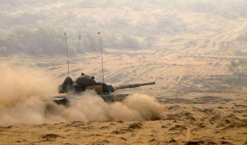 Rusya ve Hindistan orduları ortak askeri tatbikat düzenliyor