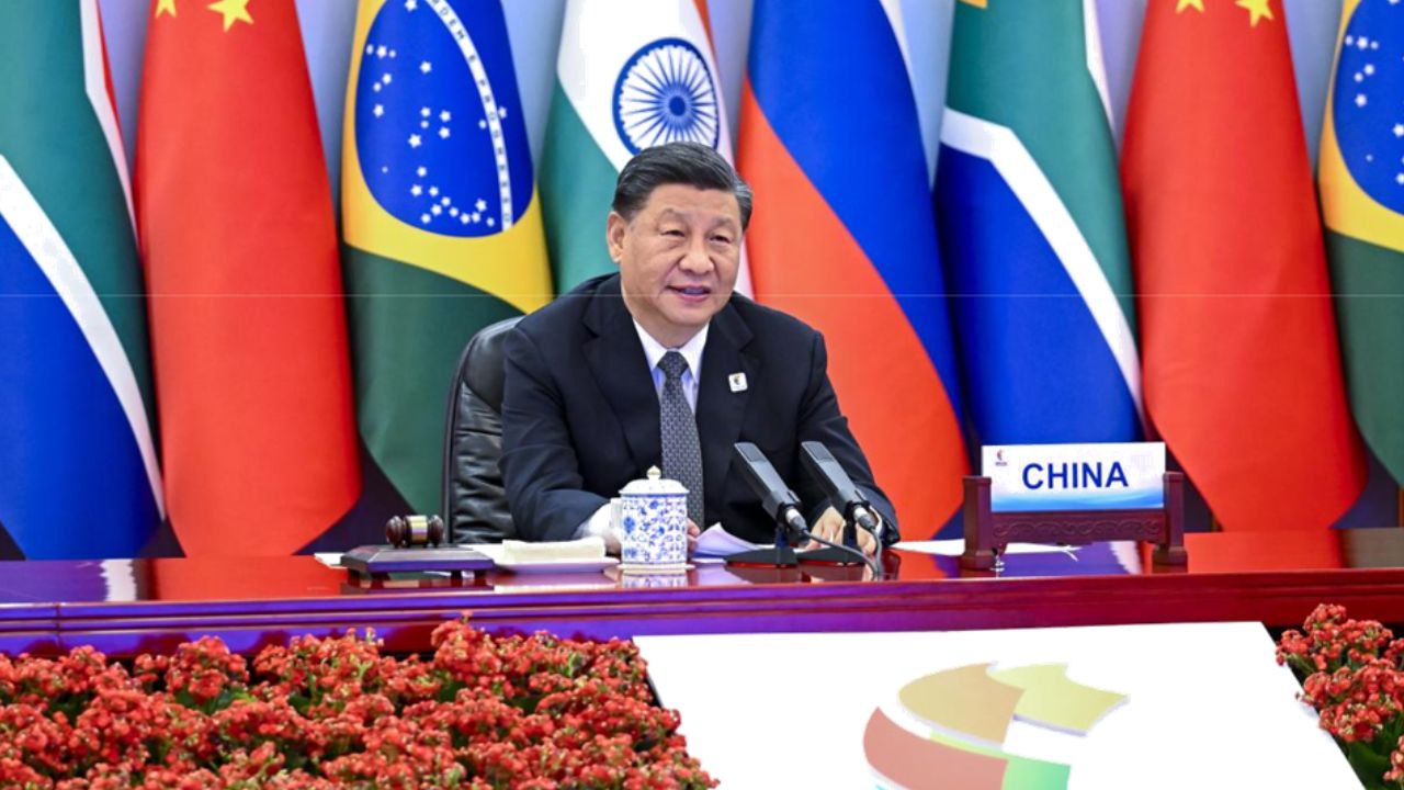 Çin Cumhurbaşkanı Xi Jinping, Çin'in başkenti Beijing'de video bağlantısı aracılığıyla düzenlenen 14. BRICS Zirvesi'ne ev sahipliği yapıyor, 23 Haziran 2022. (Fotoğraf Li XuerenXinhua) (1)