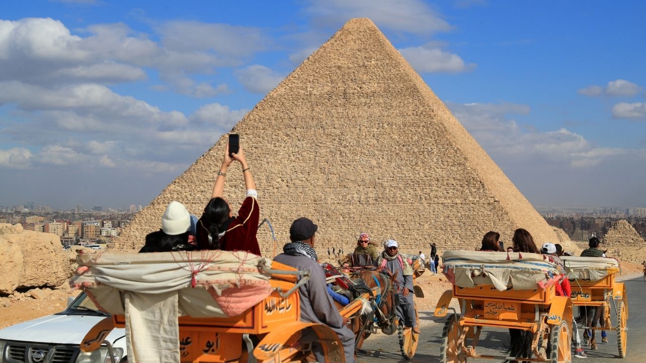 Mısır 2023'te 14,9 milyon turist ağırlayarak rekor kırdı (2)