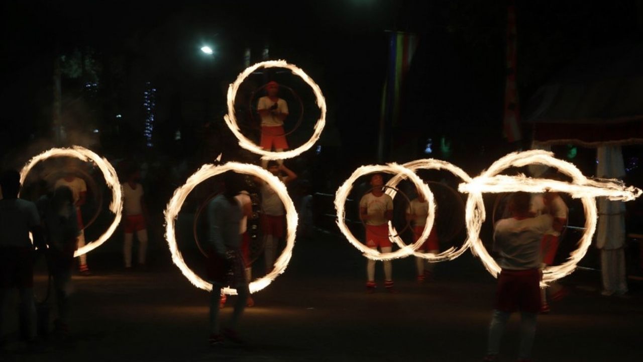 Sri Lanka'da Duruthu Perahera festivali coşkuyla kutlandı (4)