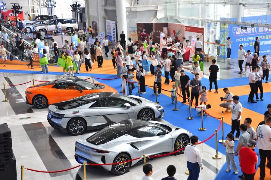 Çin'in Changsha kenti otomotiv pazarını canlandırmak amacıyla özel etkinlik düzenledi