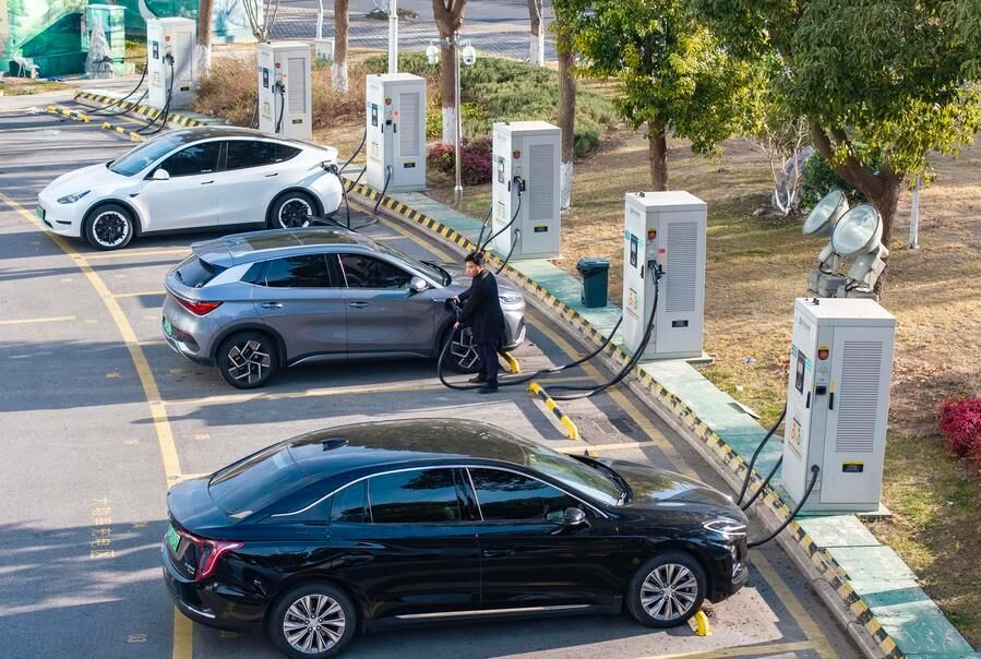 Çin'de Ulusal Gün tatilinde yeni enerjili araç şarj hacminde büyük artış görüldü