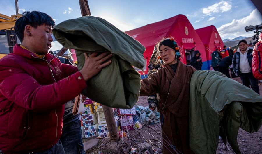 Çin'in Xizang (Tibet) bölgesinde depremin ardından yardım çalışmaları sürüyor