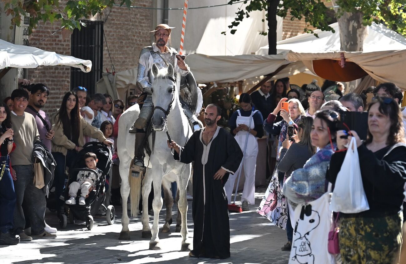 İspanya'da Cervantes Haftası renkli görüntülere sahne oldu